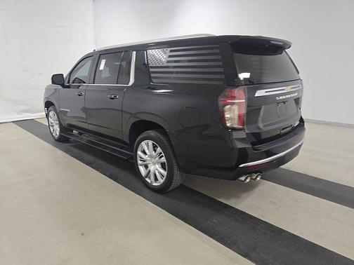 Black 2023 Chevrolet Suburban 4WD 4dr High Country