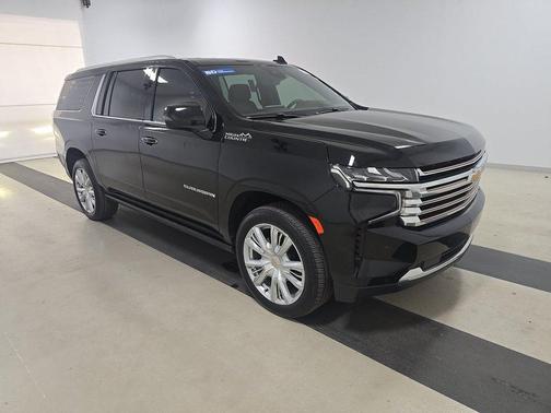 Black 2023 Chevrolet Suburban 4WD 4dr High Country