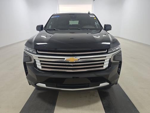 Black 2023 Chevrolet Suburban 4WD 4dr High Country