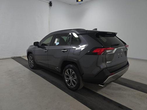 2025 Toyota RAV4 Hybrid SE