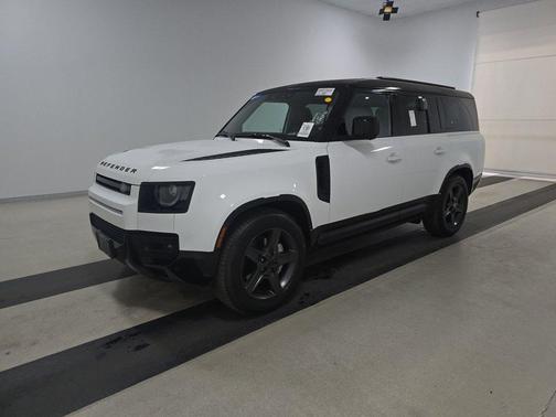 Fuji White 2024 Land Rover Defender 130 P400 X-Dynamic SE