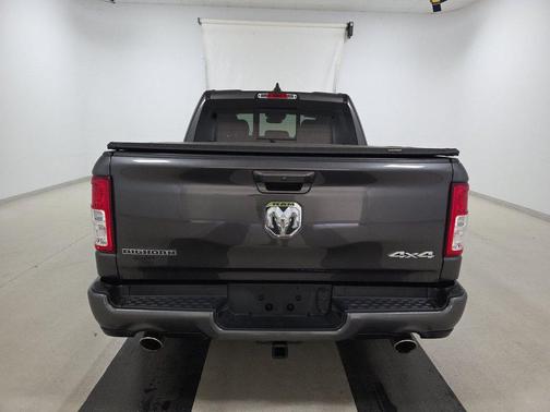 Granite Crystal Metallic Clearcoat 2021 RAM 1500 Big Horn 4x4 Crew Cab 5'7" Box