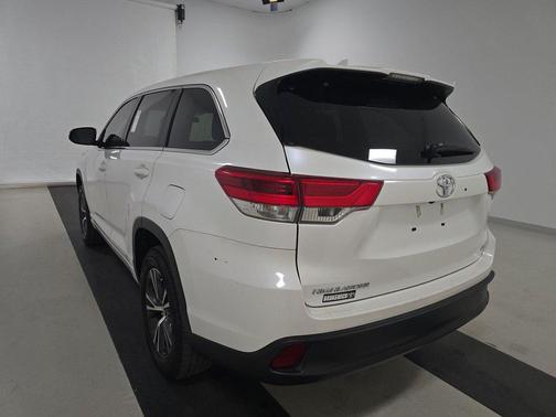 2018 Toyota Highlander LE Plus