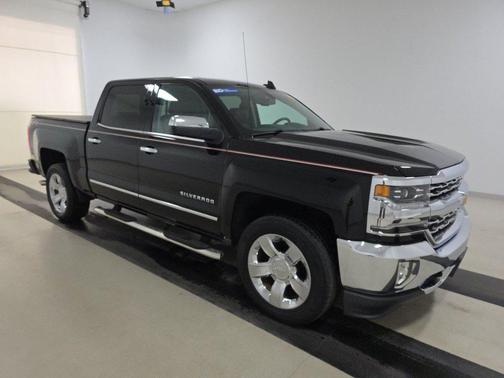Black 2017 Chevrolet Silverado 1500 4WD Crew Cab 143.5" LTZ w/1LZ