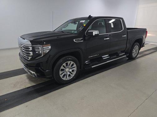 2023 GMC Sierra 1500 4WD Crew Cab 147" Denali