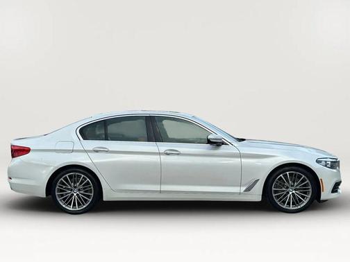 2018 BMW 530 530i Sedan 4D
