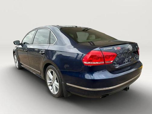 2015 Volkswagen Passat 1.8T Auto SEL Premium
