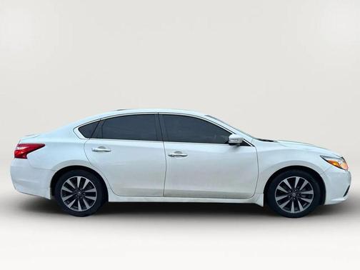 2016 Nissan Altima 2.5 SV