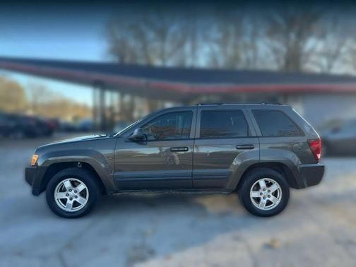 2006 Jeep Grand Cherokee Laredo