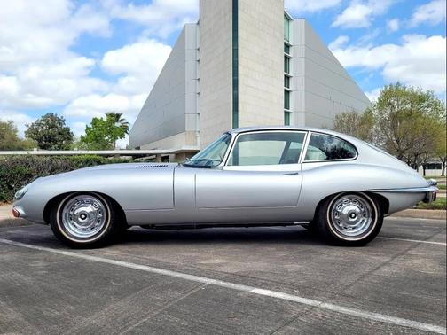 1969 Jaguar XKE Base