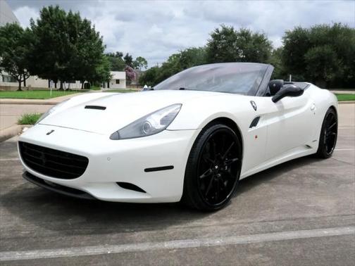 2013 Ferrari California Base