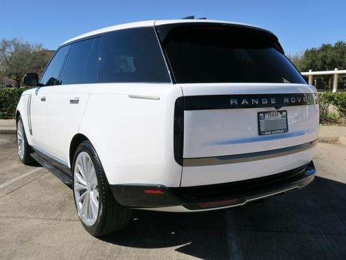 2024 Land Rover Range Rover P400 SE