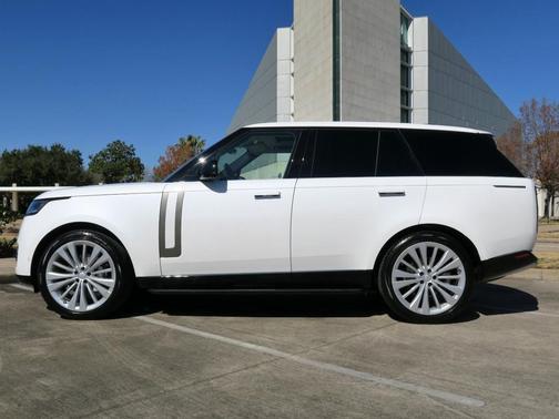 2024 Land Rover Range Rover P400 SE