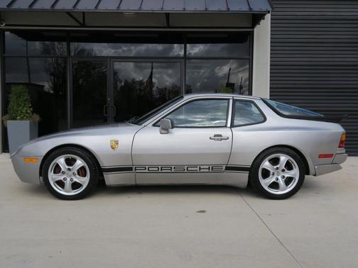 1988 Porsche 944 2dr Coupe 5-Spd