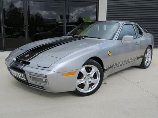 1988 Porsche 944 2dr Coupe 5-Spd
