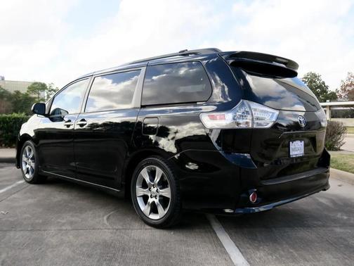 2014 Toyota Sienna SE
