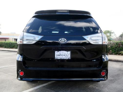 2014 Toyota Sienna SE