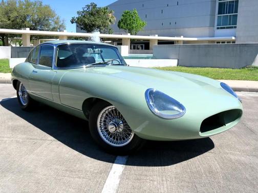 1971 Jaguar XKE Base