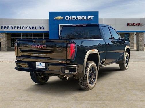 2026 GMC Sierra 3500 AT4