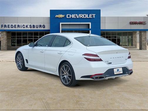 2025 Genesis G70 2.5T