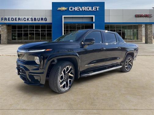 2025 Chevrolet Silverado EV RST