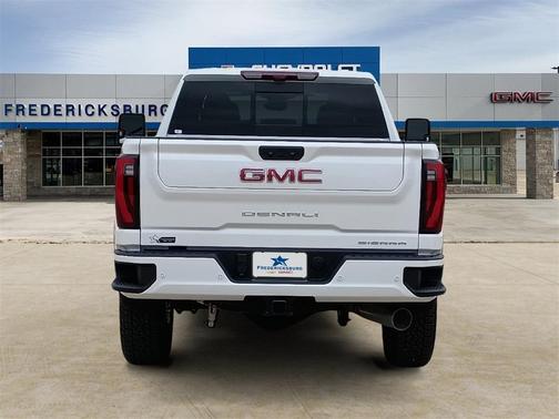 2025 GMC Sierra 2500 Denali