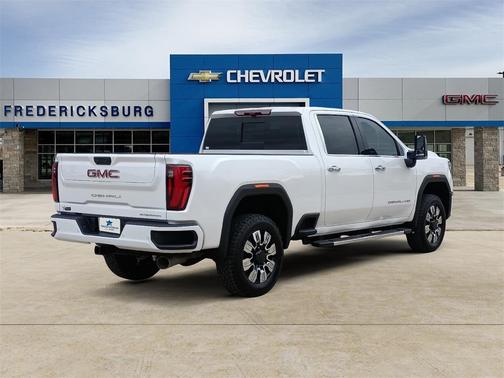 2025 GMC Sierra 2500 Denali