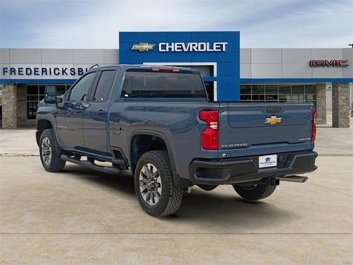 2026 Chevrolet Silverado 2500 Custom