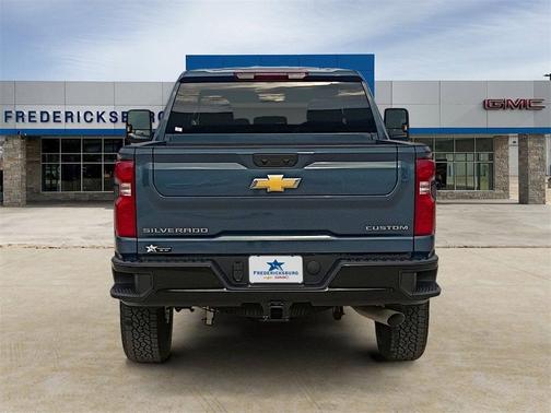 2026 Chevrolet Silverado 2500 Custom
