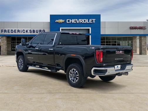 2022 GMC Sierra 2500 SLT
