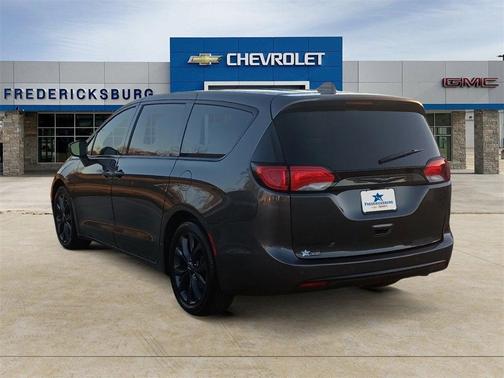 2019 Chrysler Pacifica Touring Plus