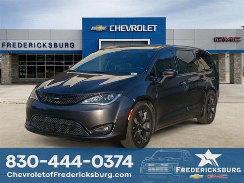 2019 Chrysler Pacifica Touring Plus