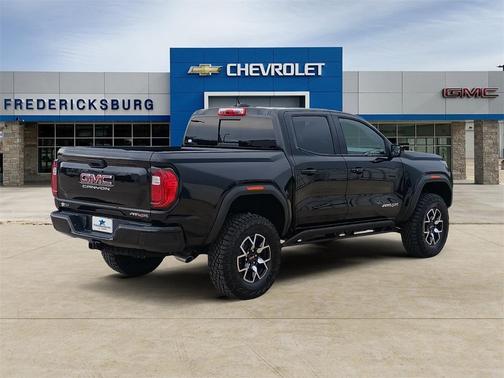 2025 GMC Canyon AT4