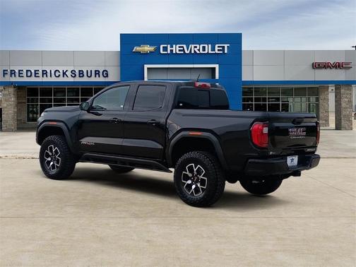 2025 GMC Canyon AT4