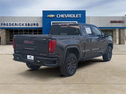 2024 GMC Sierra 1500 AT4X