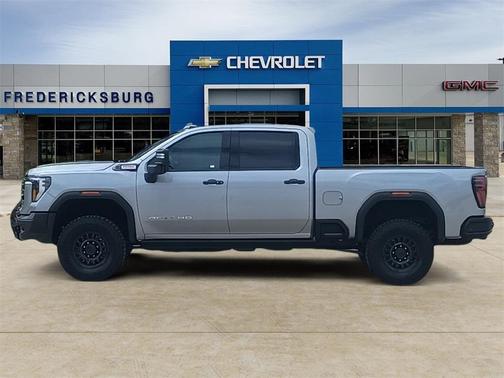 2025 GMC Sierra 2500 AT4X