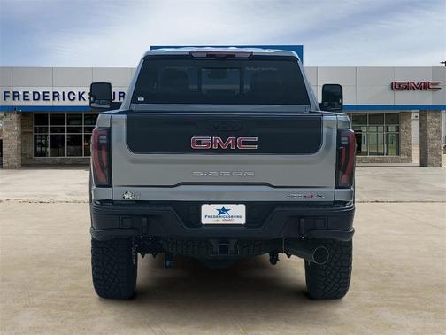 2025 GMC Sierra 2500 AT4X