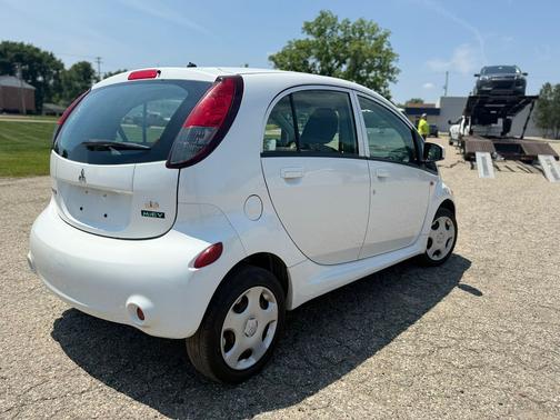 2012 Mitsubishi i-MiEV ES