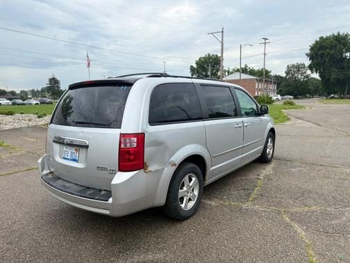 2010 Dodge Grand Caravan SXT