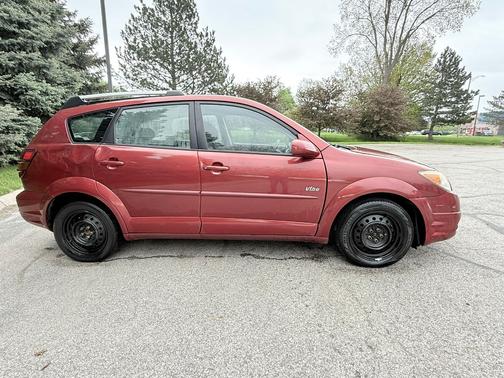 2005 Pontiac Vibe Base