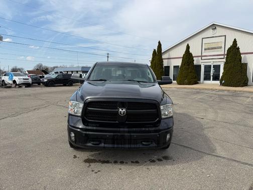 2016 RAM 1500 SLT
