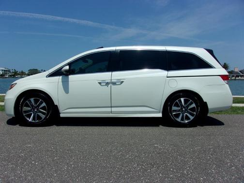2015 Honda Odyssey Touring Elite