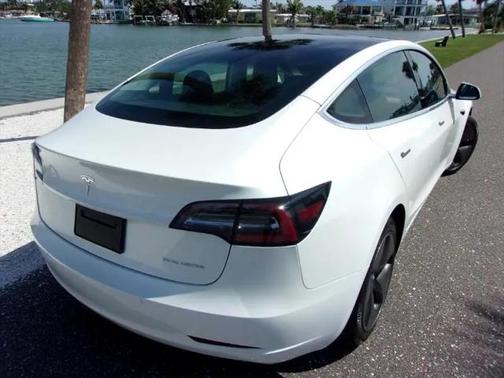 2020 Tesla Model 3 Long Range