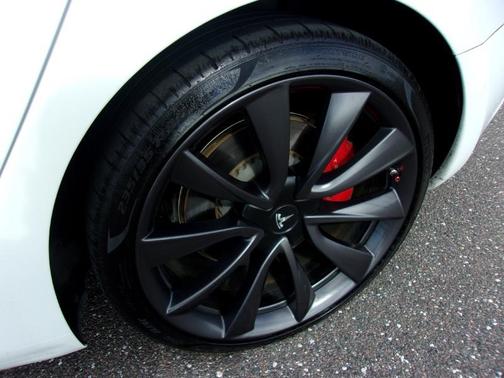 2020 Tesla Model 3 Performance