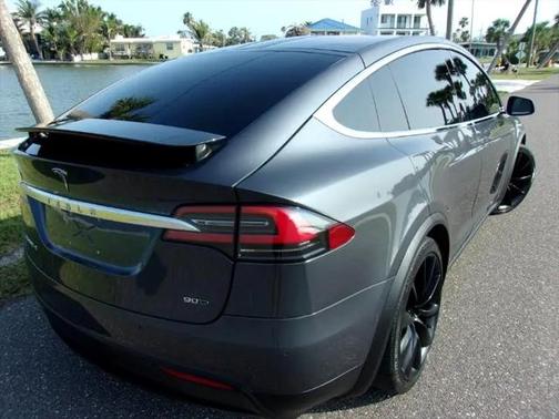 2016 Tesla Model X 90D