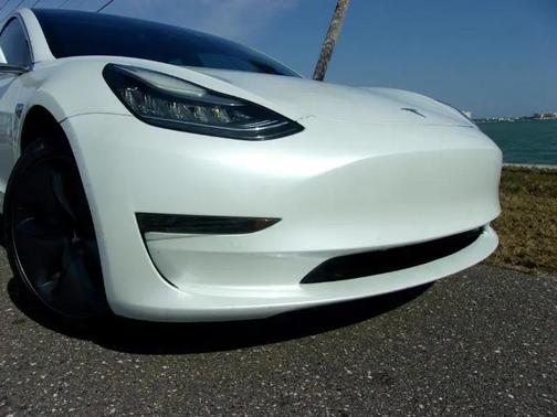 2020 Tesla Model 3 Standard Range Plus