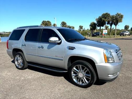 2012 Cadillac Escalade Luxury