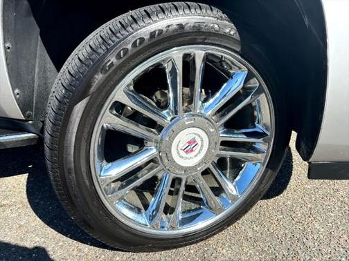 2012 Cadillac Escalade Luxury