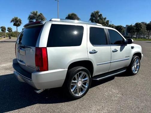 2012 Cadillac Escalade Luxury