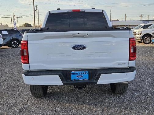 OXFORD WHITE 2022 Ford F-150 XLT